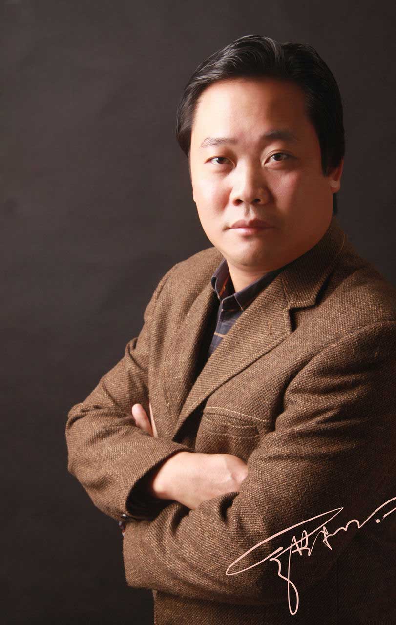 1555060410359487.jpg 羅洪柳-W.jpg